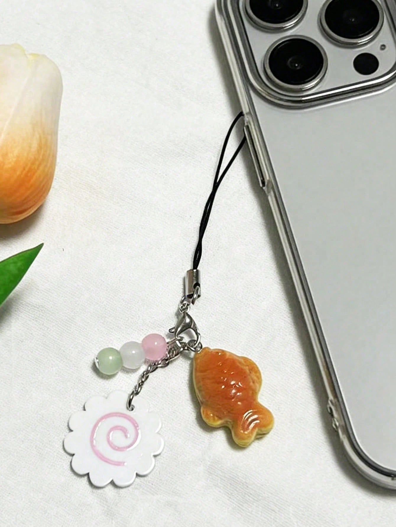 1pc Japanese Fish-Shaped Dessert Handmade Beaded Phone Charm, Pendant, Keychain, Bag Accessory, Compatible With Apple IPods Pro Bluetooth Earphone Case, Holiday Gift (Women's)