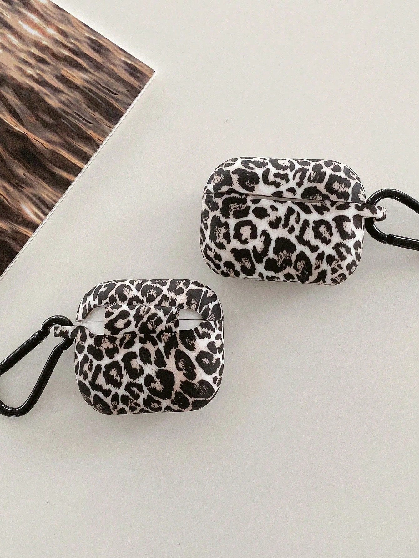 1pc Leopard Print Apple Wireless Bluetooth Earphone Protective Case, Compatible With AirPods 3rd Generation, Silicone Soft Shell Earphone Protective Case