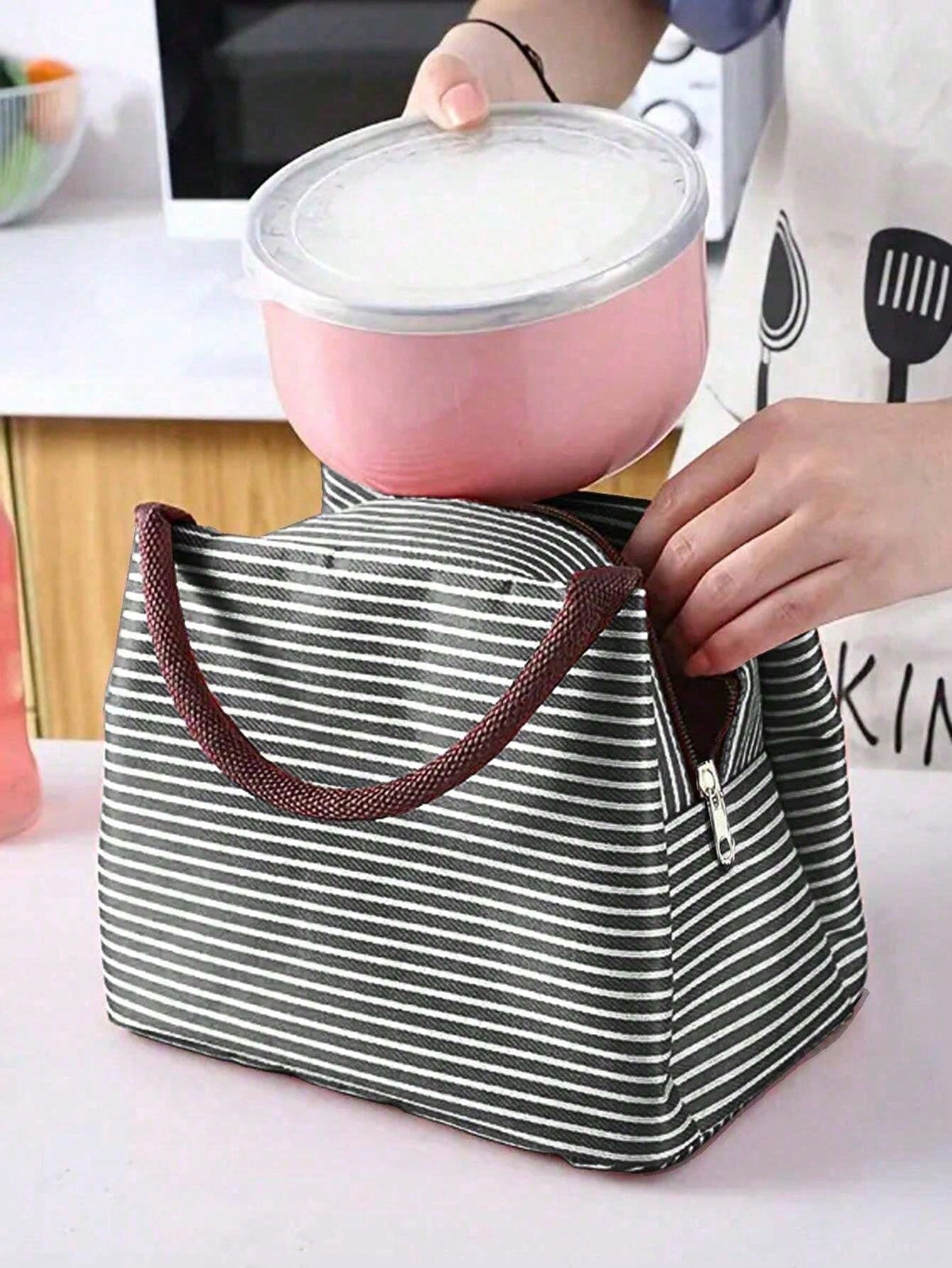 1pc Lunch Box Bag, Student Tote Bag, Waterproof Aluminum Foil Portable Lunch Bag, Insulated Lunch Box, School Lunch Container, Portable Food Bag, Office Food Bag, Waterproof Picnic Bag, Bento Box, Cam