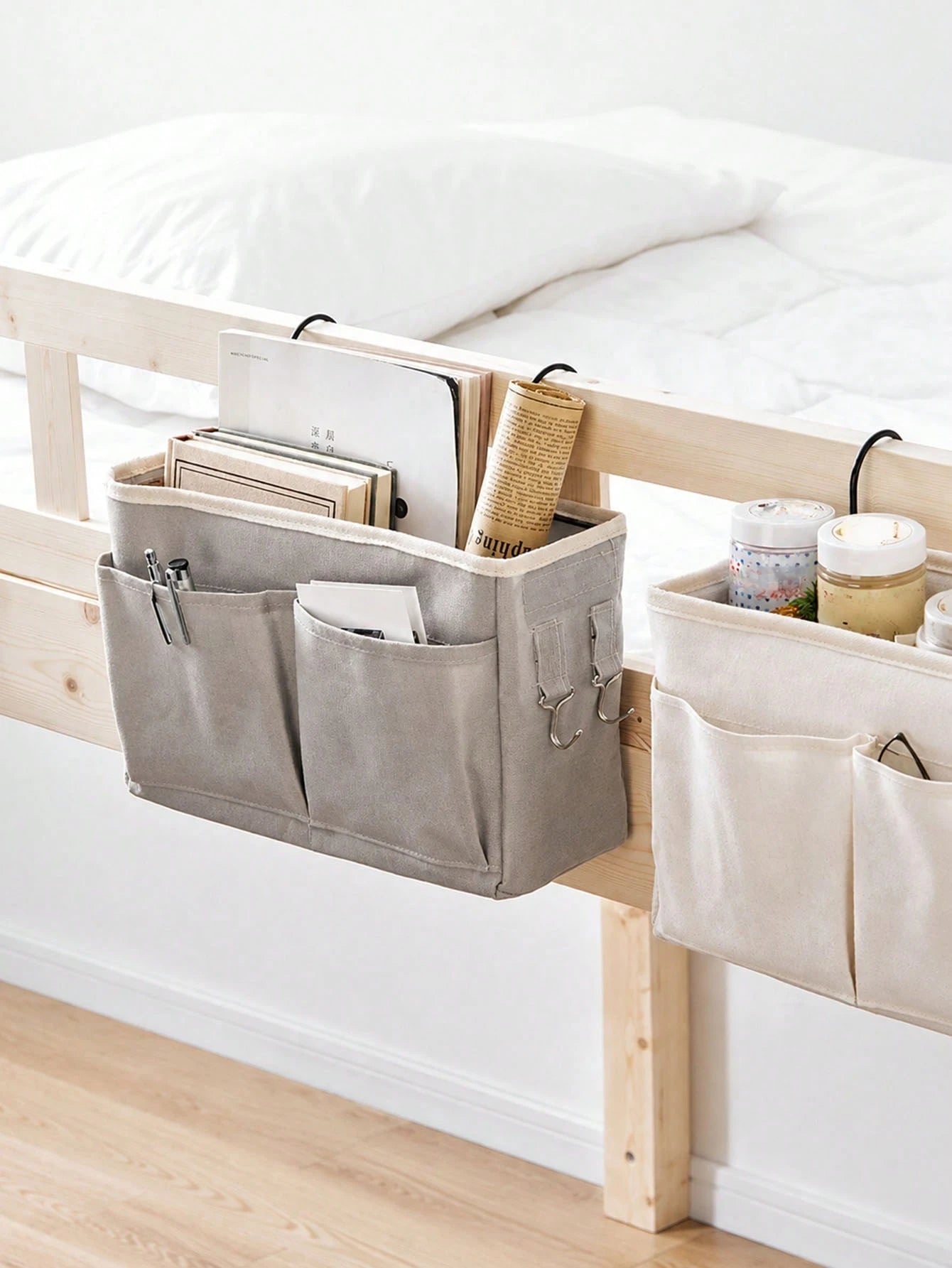 1pc Multifunctional Dorm Hanging Storage Bag, Fabric Bedside Phone Storage Pouch, Top Bunk Bedside Storage Tool, Student Bed Sheet Hanging Basket, Dorm Storage Organizer, Bedside Storage Bag, Storage
