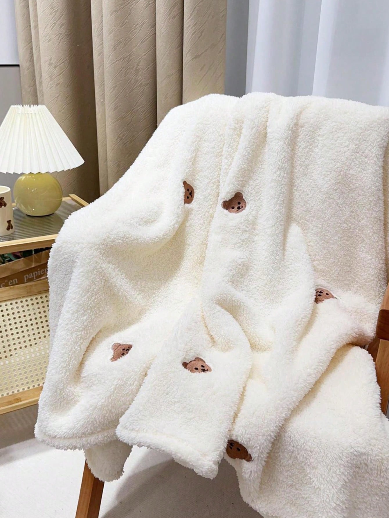 1pc Newborn Baby Blanket, Cute Cartoon Bear Embroidered Pattern, Soft & Comfortable, Suitable For Infant Outdoor Use, Autumn/Winter