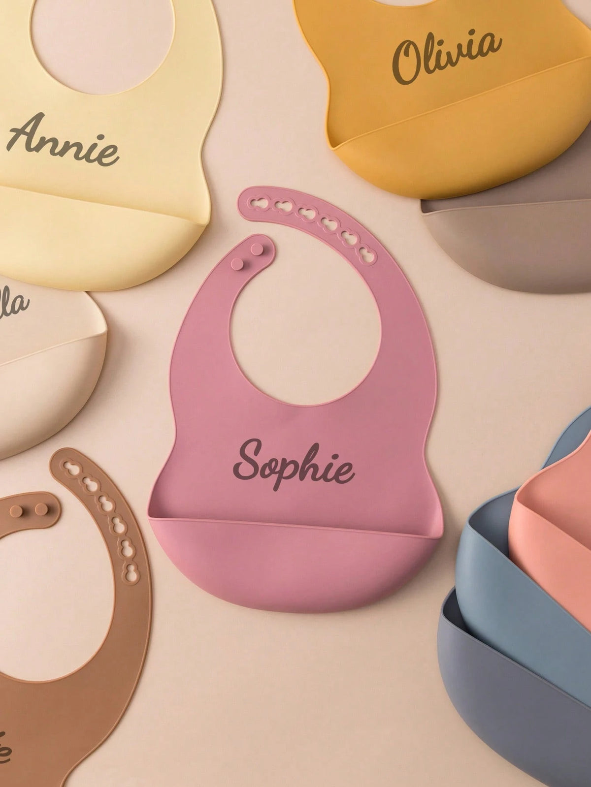 1pc Personalized Name Baby Silicone Bibs, Solid Color Portable Adjustable Waterproof Bibs, Print On Demand Baby Feeding Essentials, Baby Shower Gift