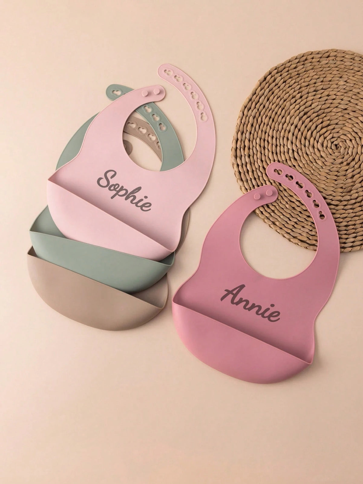 1pc Personalized Name Baby Silicone Bibs, Solid Color Portable Adjustable Waterproof Bibs, Print On Demand Baby Feeding Essentials, Baby Shower Gift
