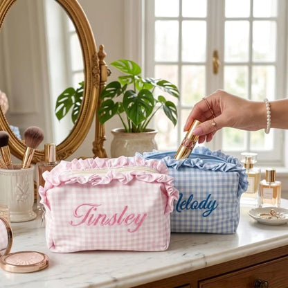 1pc Personalized Plaid Embroidered Makeup Bag, Ruffle Trim Design, Customized Name Print, Multi-Functional Storage, Zipper Closure, Sweet Minimalist Style, Makeup Storage Bag/Toiletry Bag, Suitable Fo