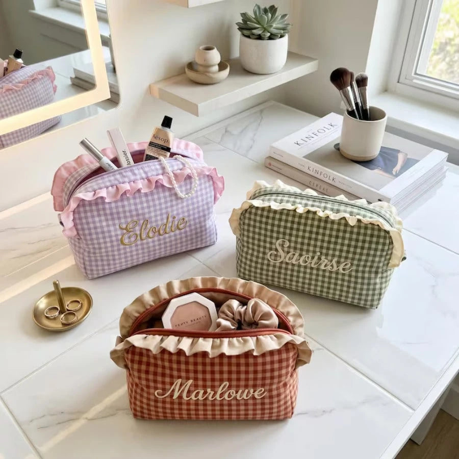 1PC Personalized Plaid Makeup Bag, Ruffle Edge Cosmetic Bag, Bridesmaid Gift, Customized Name Toiletry Bag, Best Friend Gift, Sisterhood Party Gift, Wedding Keepsake Gift, Birthday Gift, Mother's Day