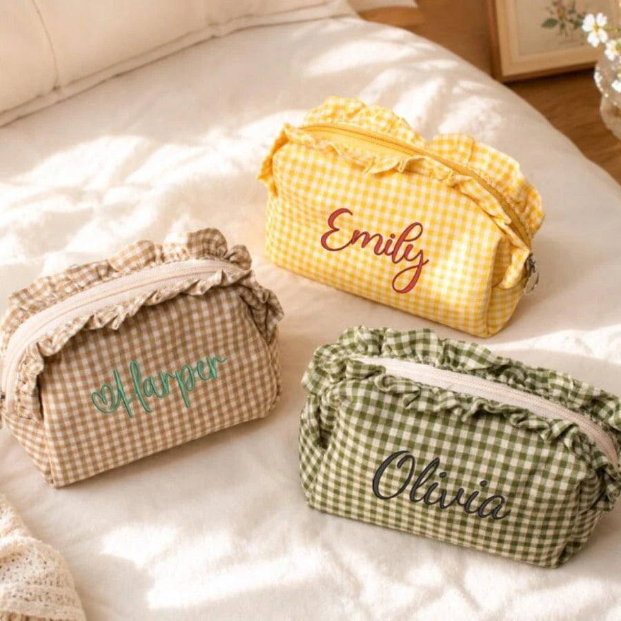1PC Personalized Plaid Makeup Bag, Ruffle Edge Cosmetic Bag, Bridesmaid Gift, Customized Name Toiletry Bag, Best Friend Gift, Sisterhood Party Gift, Wedding Keepsake Gift, Birthday Gift, Mother's Day