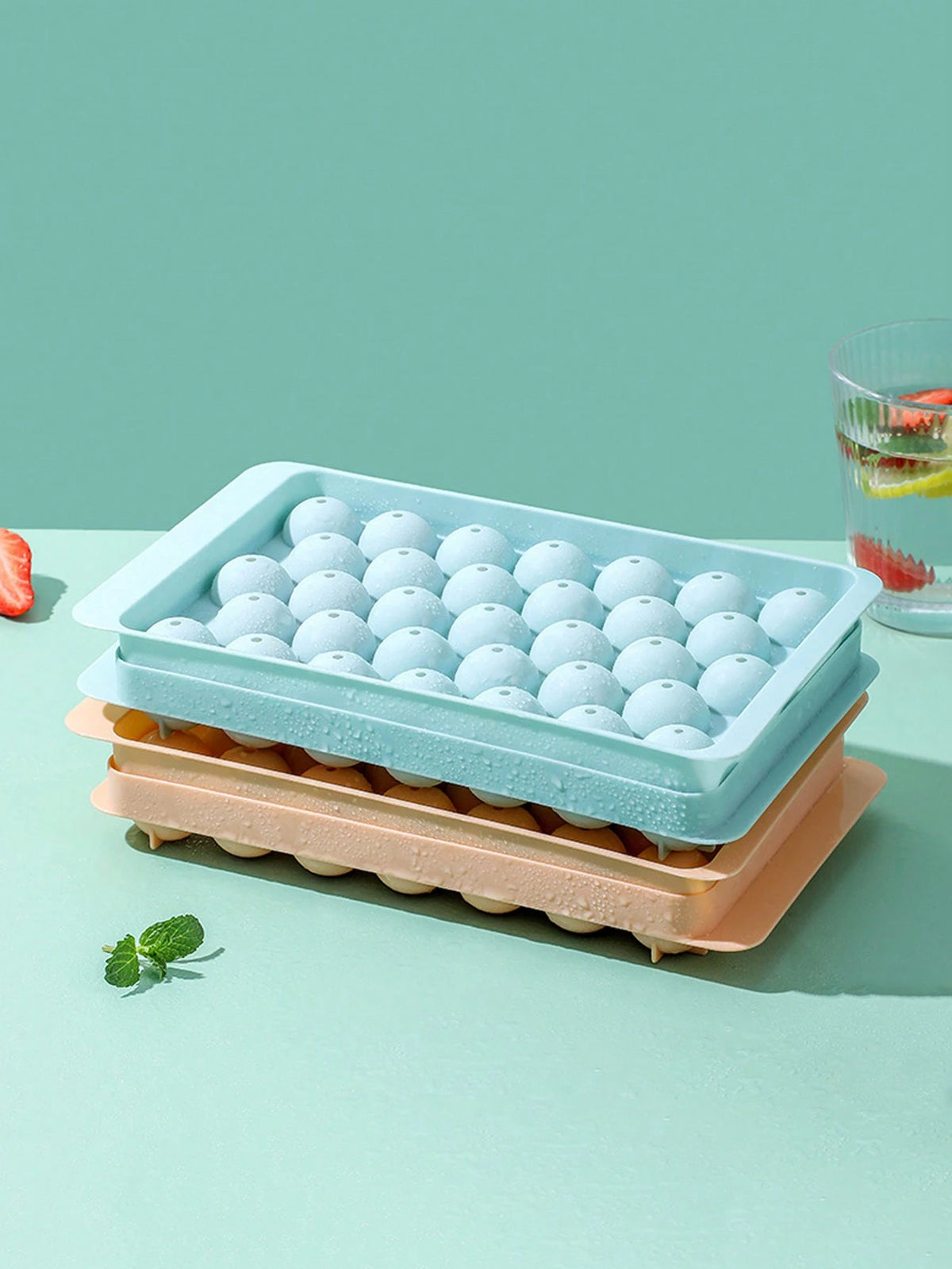 1pc Round Ice Cube Tray With Lid & Drainage, 33 Compartments, Home Diy Ice Making Mold For Refrigerator,Summer,Summer Sets, For Outdoor, Camping, Gift For Father
