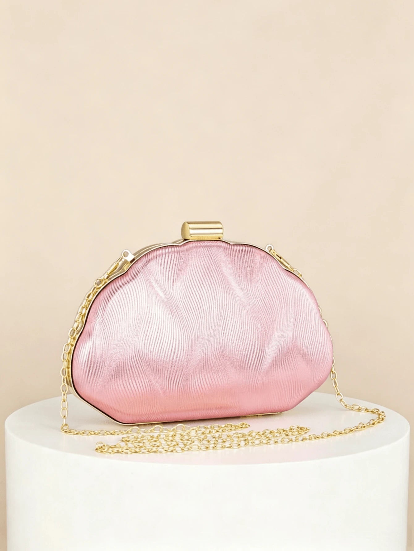 1pc Shell-Shaped PU Embossed Evening Clutch Bag With Wavy Texture, Minimalist Metal Lock, Niche Design, Versatile For Wedding Dress, Bridesmaid Gown, Chain Crossbody Hard Box Small Purse