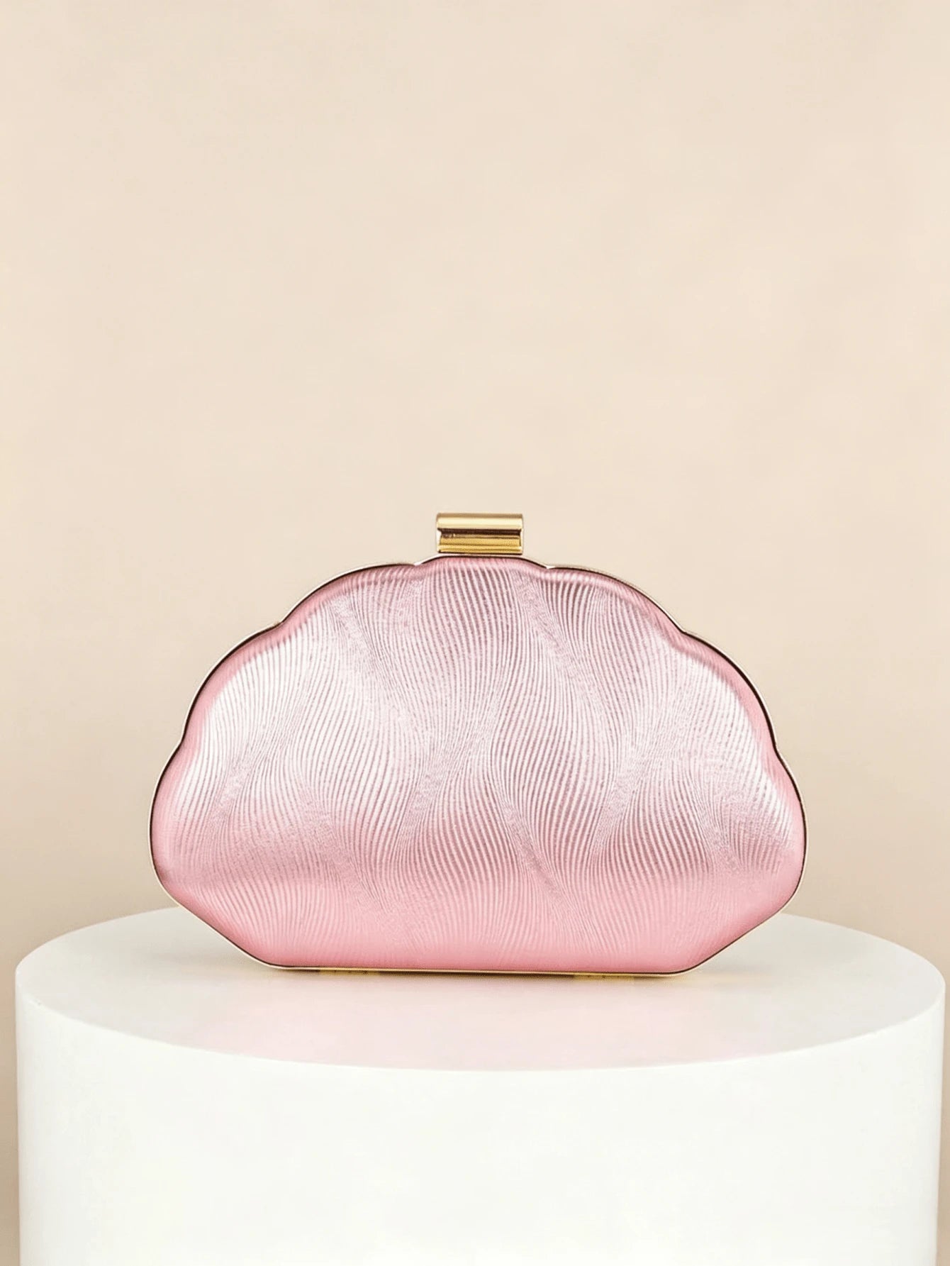 1pc Shell-Shaped PU Embossed Evening Clutch Bag With Wavy Texture, Minimalist Metal Lock, Niche Design, Versatile For Wedding Dress, Bridesmaid Gown, Chain Crossbody Hard Box Small Purse