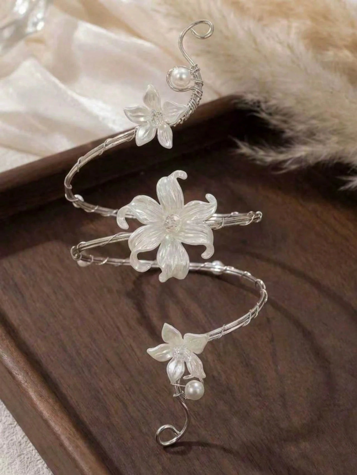 1pc Summer Fashion Floral Arm Chain, Exaggerated Geometric Open Metal Bracelet Armband, Suitable For Vacation, Party, Gathering, Boho Chic