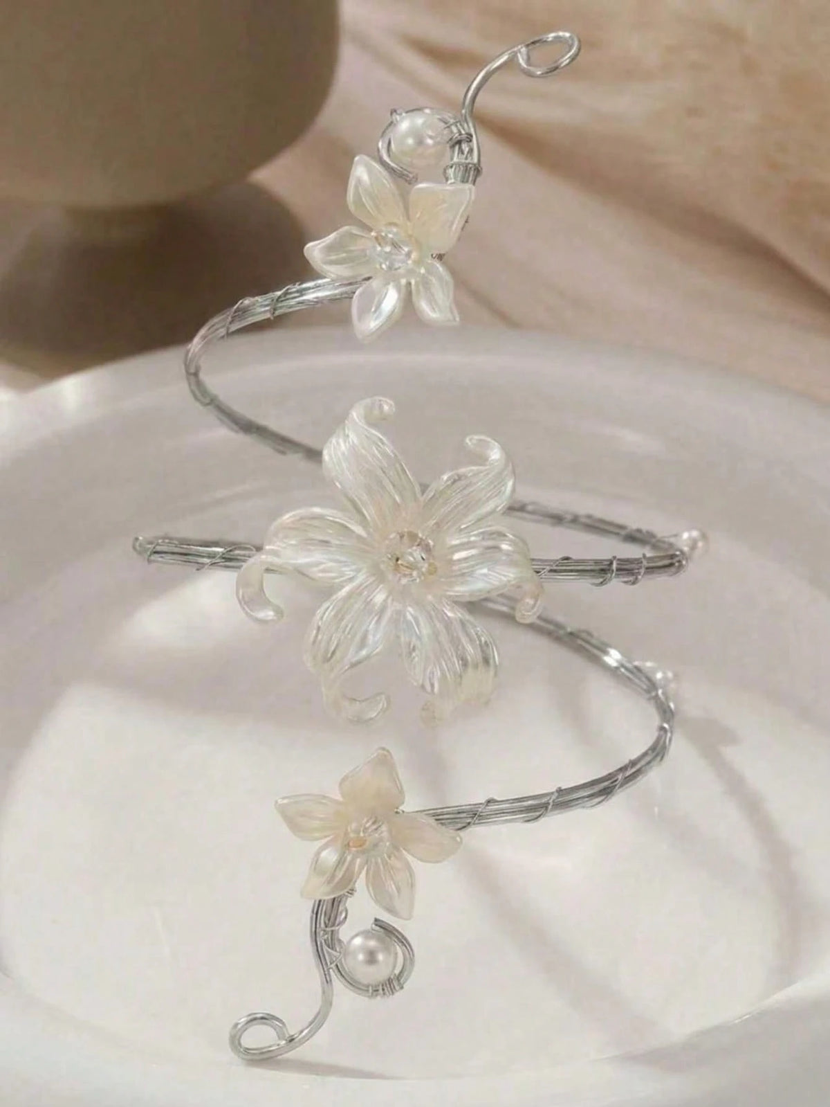 1pc Summer Fashion Floral Arm Chain, Exaggerated Geometric Open Metal Bracelet Armband, Suitable For Vacation, Party, Gathering, Boho Chic