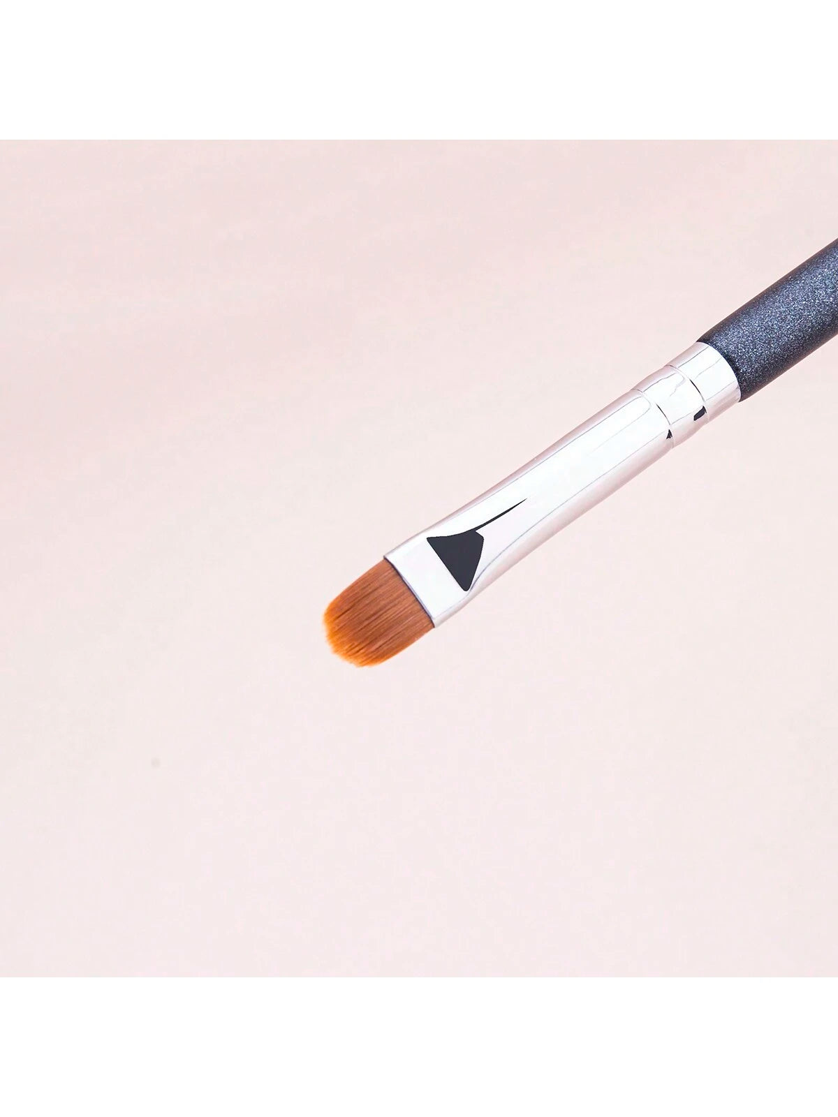 1pc Thin Flat Round Line Brush For Precise Foundation & Concealer Makeup,Foundation Brush,Concealer Brush,Blush Brush,Contour Brush,Blush Brush,Bronzer Brush,Powder Brush,Foundation Brush,Blush Brush