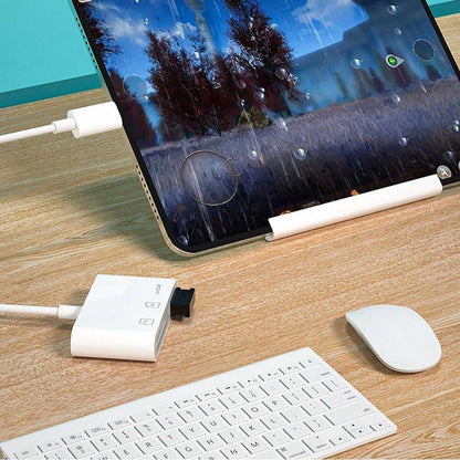 1pc USB C/Lightning 3-In-1 Card Reader, OTG 3.0 SD/TF/USB Flash Drive Adapter, Compatible With Type-C Laptops/Phones, Compatible With Iphone 17 Pro Max/17 Pro/17/Air/16/15/14/13/12/11, S25/S24/S23/S22
