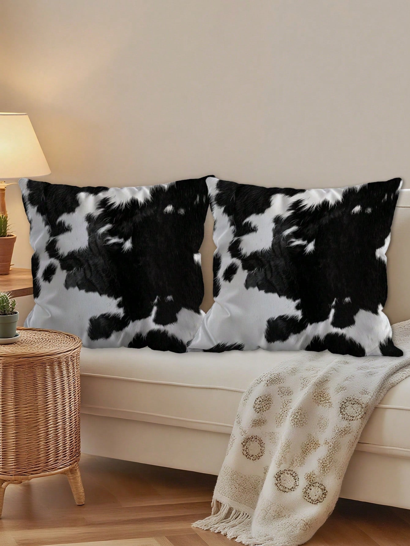 2 Pcs Cow Print Throw Pillow Covers Black And White Faux Fur Style Super Soft Pillowcases Farmhouse Pillow Covers Daily Decoration Home Square Sofa Living Room Bedroom Bed Couch Chair Cushion Covers I