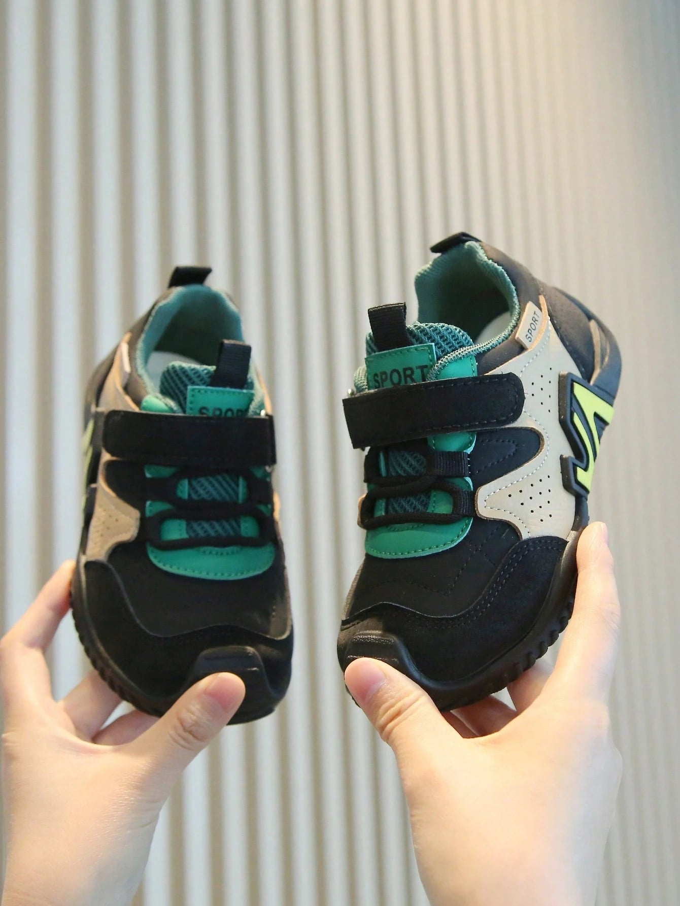 2026 Spring/Autumn New Children's Sports Shoes, Girls' Casual Sneakers, Infant Soft Bottom Running Shoes