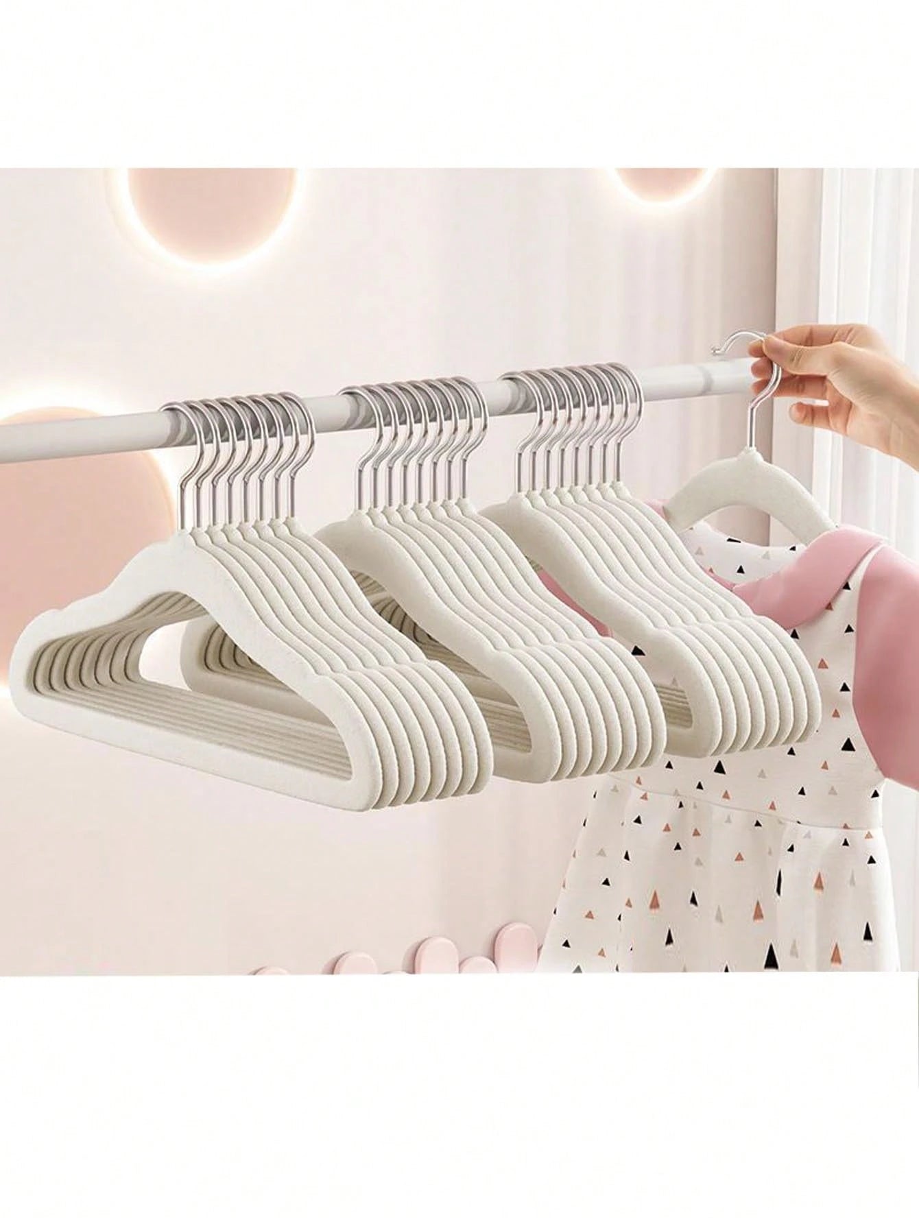 20pcs/10pcs Assorted Flocked Kids Clothes Hangers, Non-Slip Drying Racks, Flocked Baby Hangers- Non-Slip Hangers Suitable For Infant, Toddler, Baby Clothes- Wardrobe Children Hangers With Slim Desig