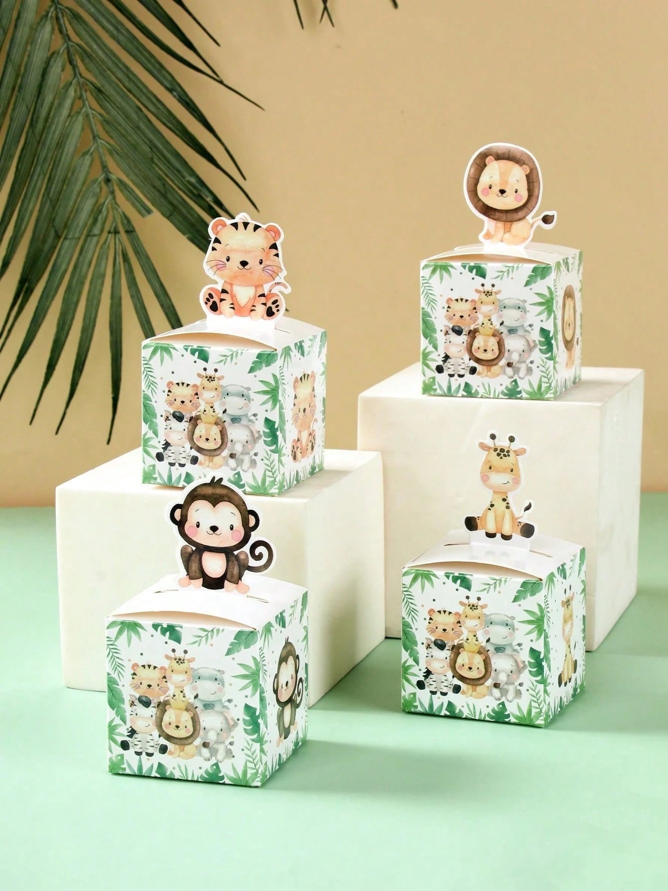 24pcs Jungle Animal Theme Baby Shower Party Favor Boxes, Cute Jungle Animal Birthday Party Candy Boxes, Gender Reveal Party Tableware Paper Gift Boxes, Baby Shower Birthday Party Family Party Gifts Pa