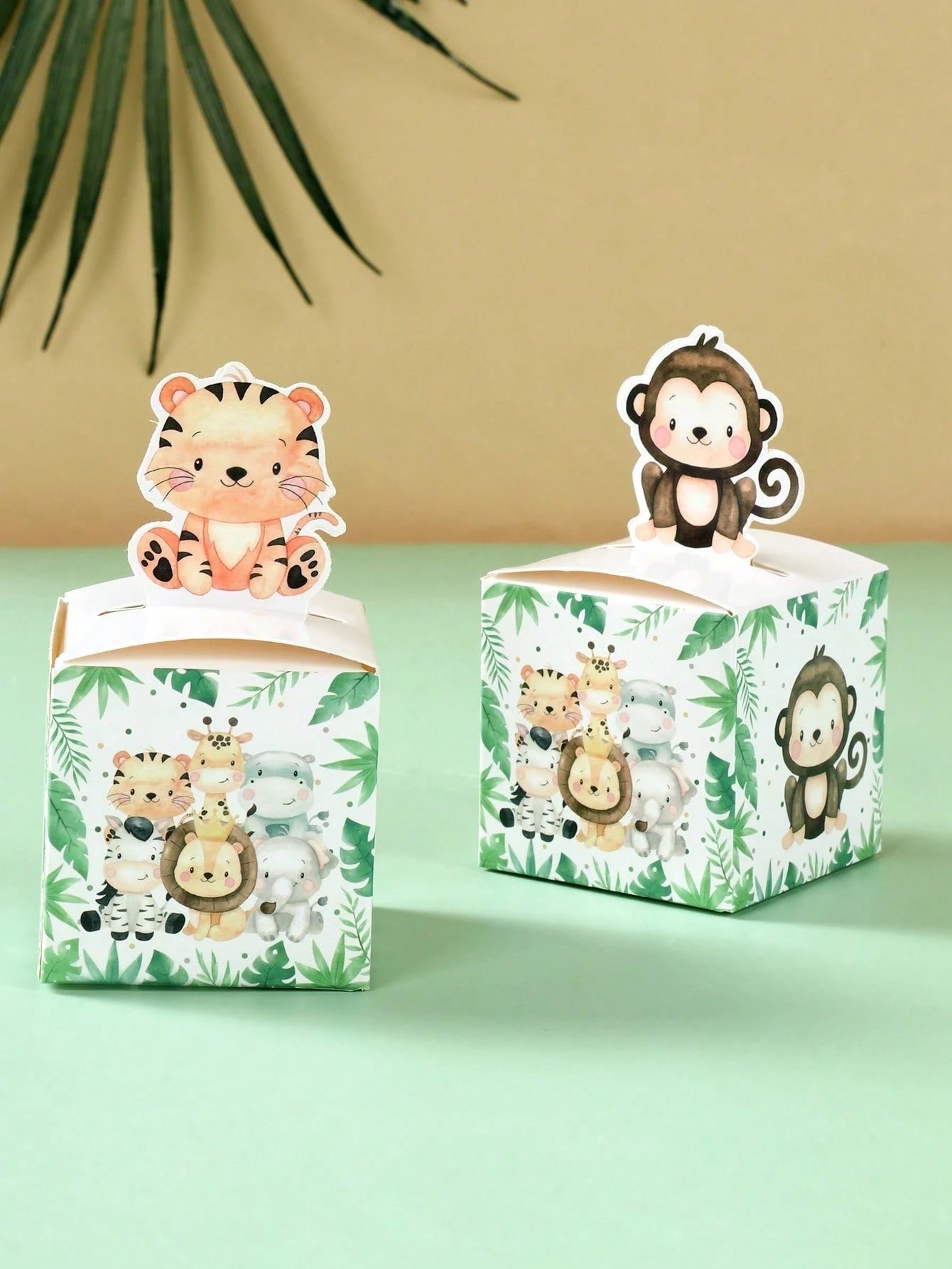 24pcs Jungle Animal Theme Baby Shower Party Favor Boxes, Cute Jungle Animal Birthday Party Candy Boxes, Gender Reveal Party Tableware Paper Gift Boxes, Baby Shower Birthday Party Family Party Gifts Pa