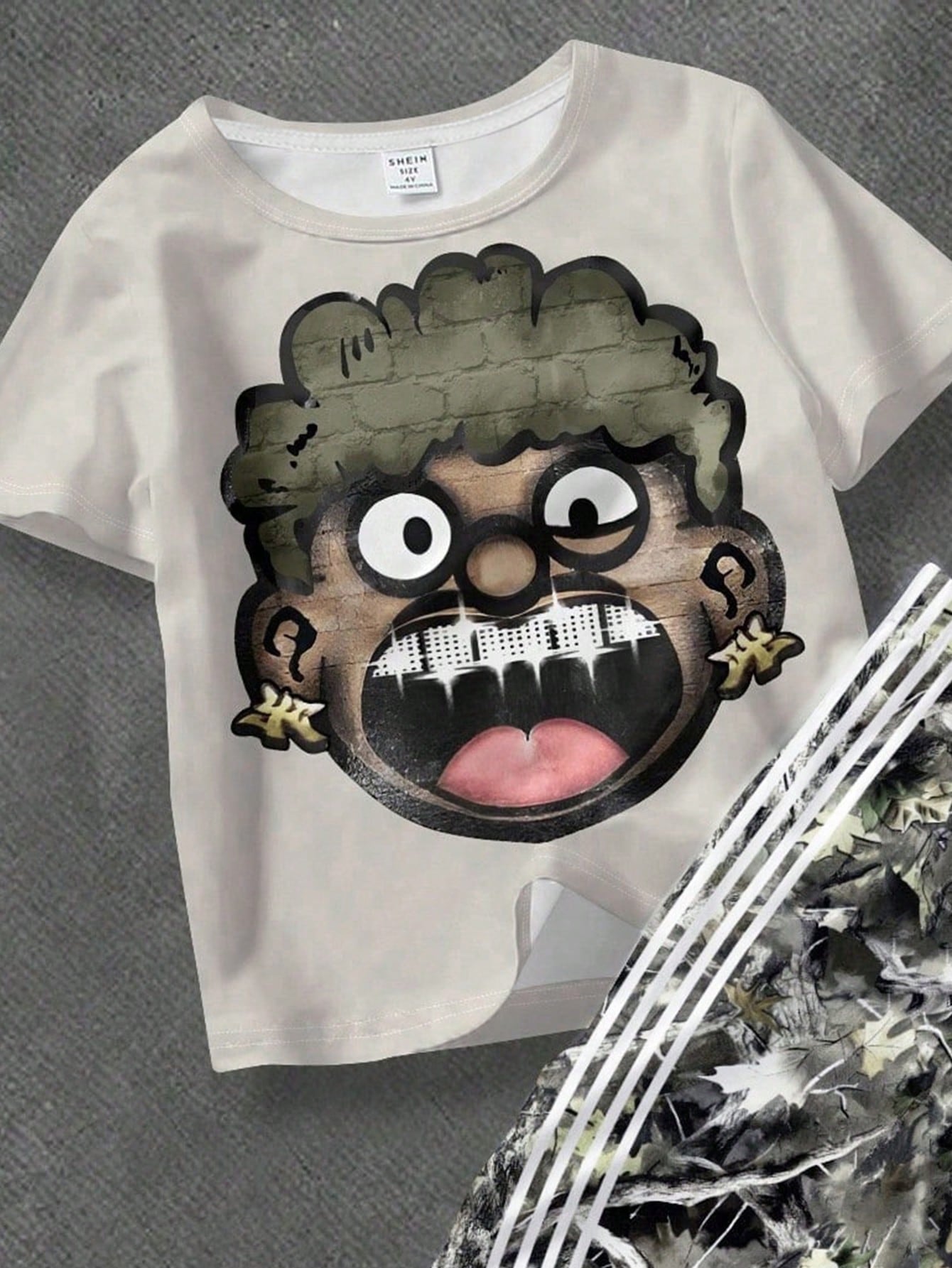 2pcs Baby Boy Cartoon Character T-Shirt & Flare Pants Set,All Shades Of Brown,Summer,Casual,Beach,City Name NY Text,Flame,Star Print,Back To School