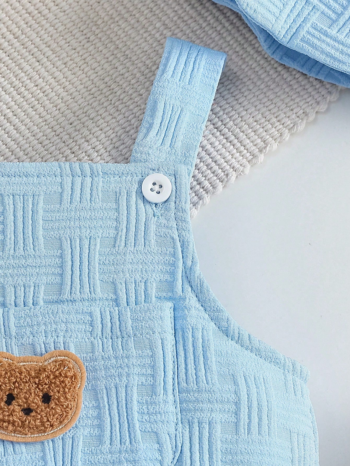 2pcs Baby Boy Casual Cute Jacquard Strap Romper With Bear Embroidery Pocket And Ear Hat Set, Comfortable Summer Outfit For Daily And Outdoor Wear