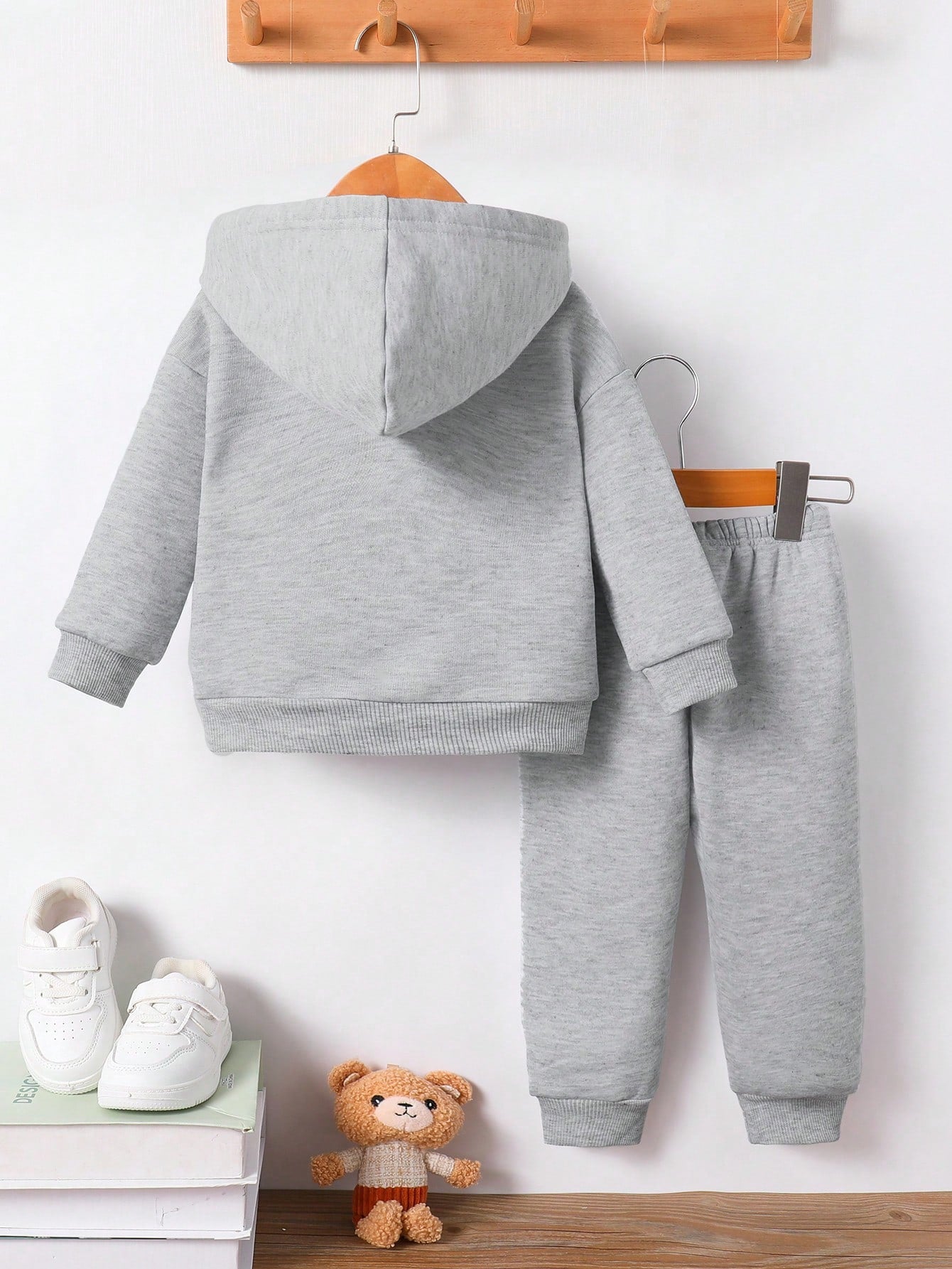 2pcs Baby Girl Fashion Letter Print Casual Thicken Hoodie Sweatshirt & Pants Set, Autumn/Winter