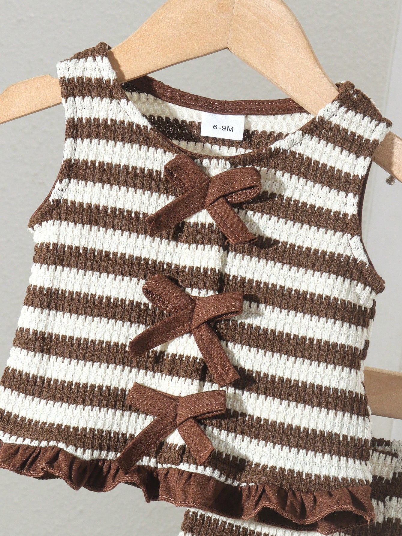 2pcs Baby Girl Minimalist Casual Pineapple Plaid Striped Knit Tank Top & Shorts Set, Lightweight Summer