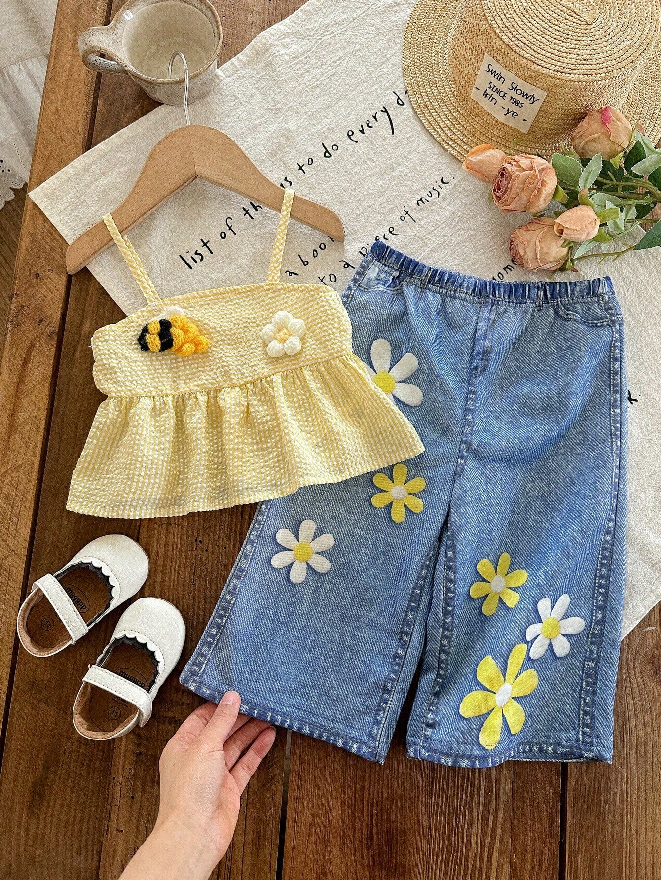 2Pcs Baby Girl Pastel Yellow Summer Cute Vacation Outfit,Textured Tank Top & Flower Embellished Straight-Leg Pants,Casual Comfortable Spring Sets