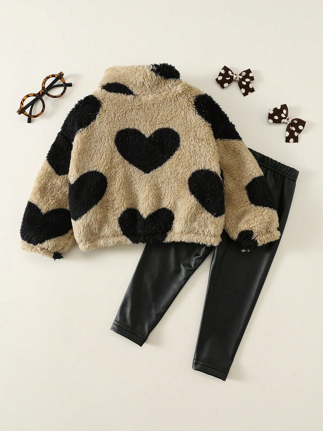 2pcs Baby Girls Loose Casual Plush Heart Zipper Long Sleeve Jacket + Black Fitted Casual PU Leather Leggings Set, Fluffy Jacket + PU Leather Pants Outfit, Suitable For Autumn/Winter, Street Style, Cas