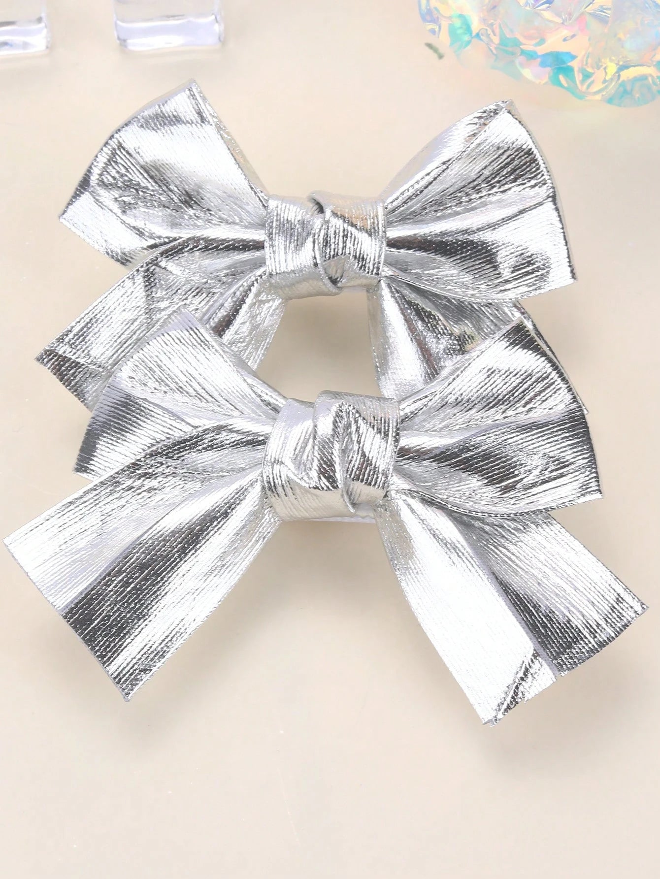 2pcs Gold Bow Hair Clips, Shiny Gold Hair Clips With Full Lining, Cute Sparkling Hair Accessories, Short Tail Design, Children/Baby Hair Decor, Valentine's Day Heart Gift