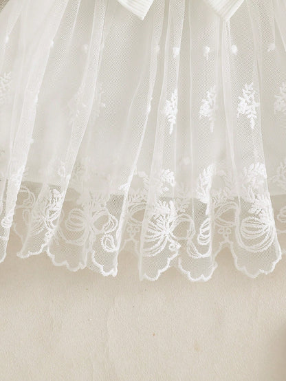 2pcs Set Newborn Spring/Autumn Pure White Sweet Princess Style Lace Trim Big Bow Mesh Embroidery Long Sleeve Dress 2-Piece Set, Loose Comfortable Fit, Suitable For Daily Outings, Full Moon Banqu