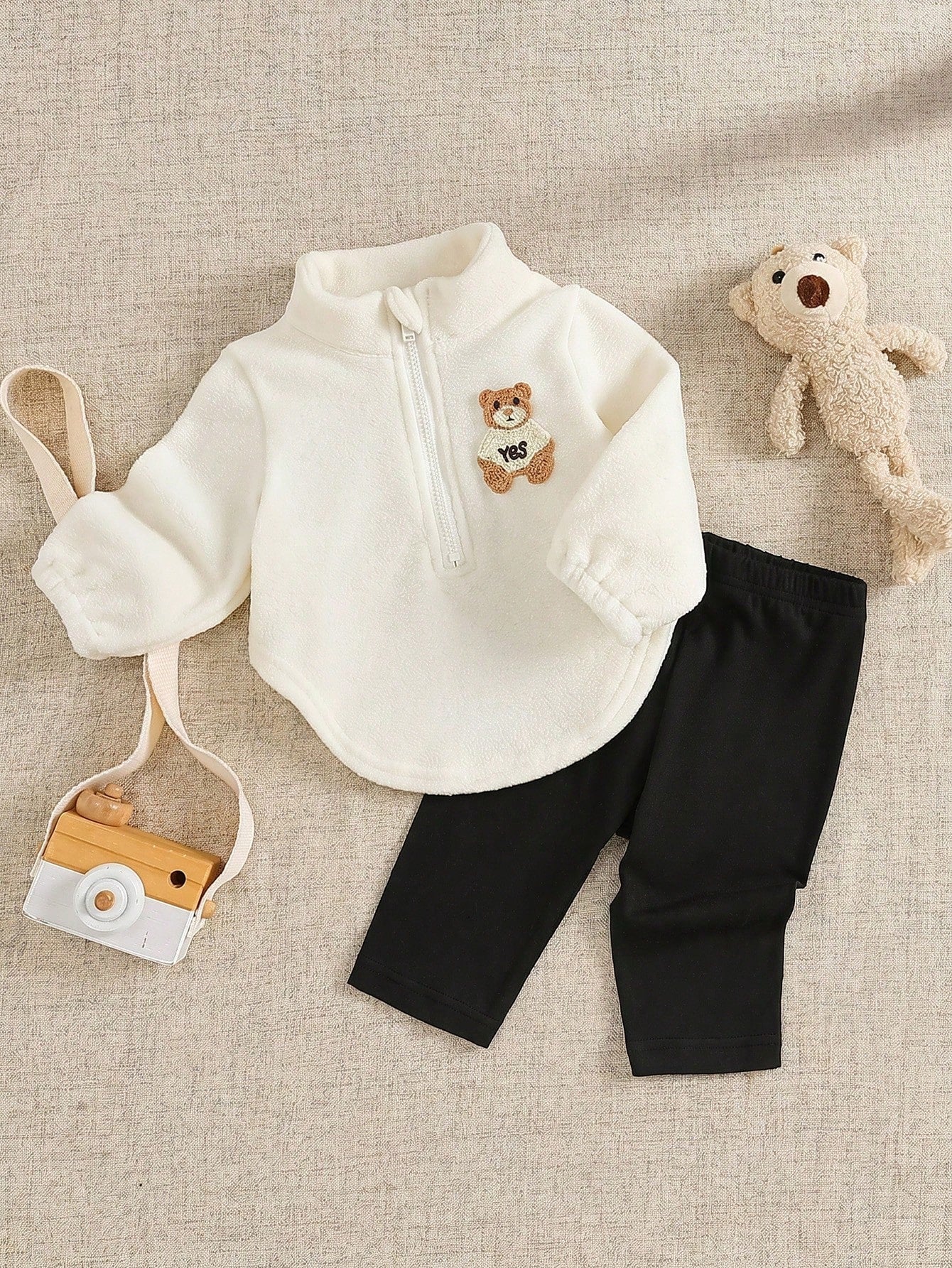 2pcs/Set Newborn White Semi-High Collar Long Sleeve Fleece Lined Thickened Zipper Bear Pullover Top + Black Elastic Waist Casual Long Pants, Vintage Minimalist Cute Fashion Korean Style Outfit