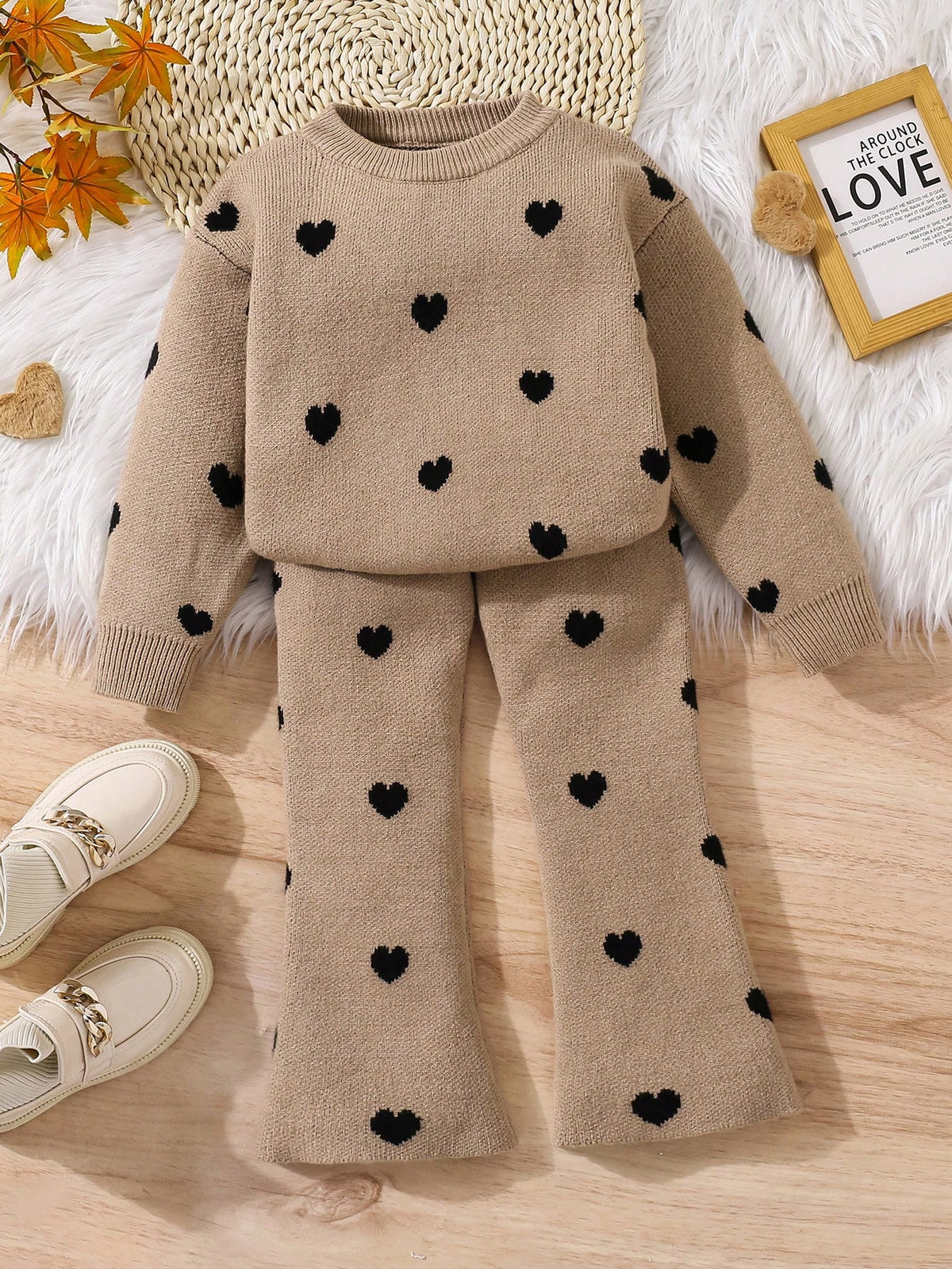 2pcs/Set Young Girl Round Neck Heart Pattern Loose Casual Top & Flared Pants Knitted Sweater Suit,In Fall/Winter