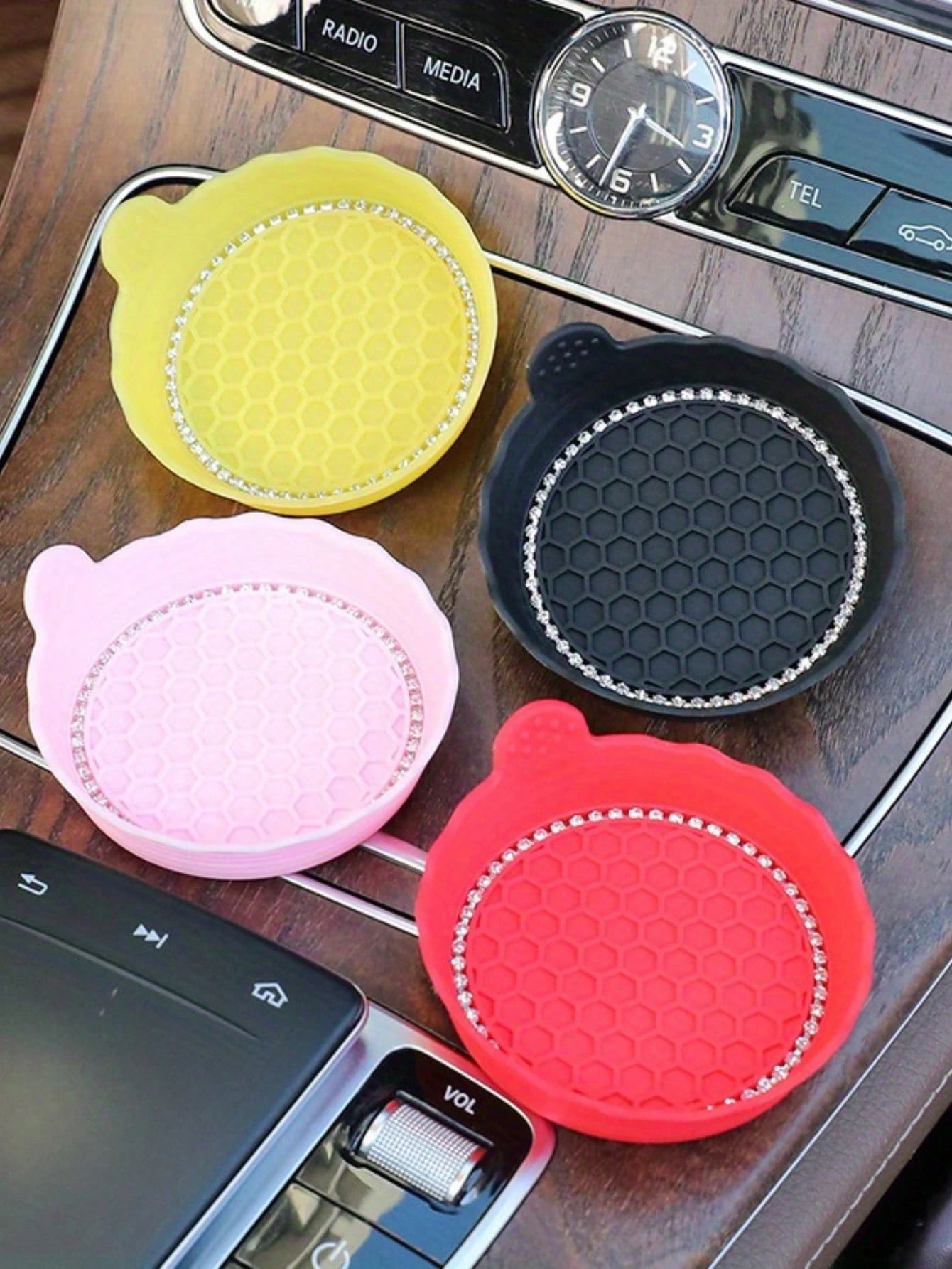 2Pcs Universal Non-Slip Water Cup Pad Car Coaster Rhinestone Rhinestone Bling Decoration Anti-Skid Rubber Cup Bottle Mat Car Interior Accessories