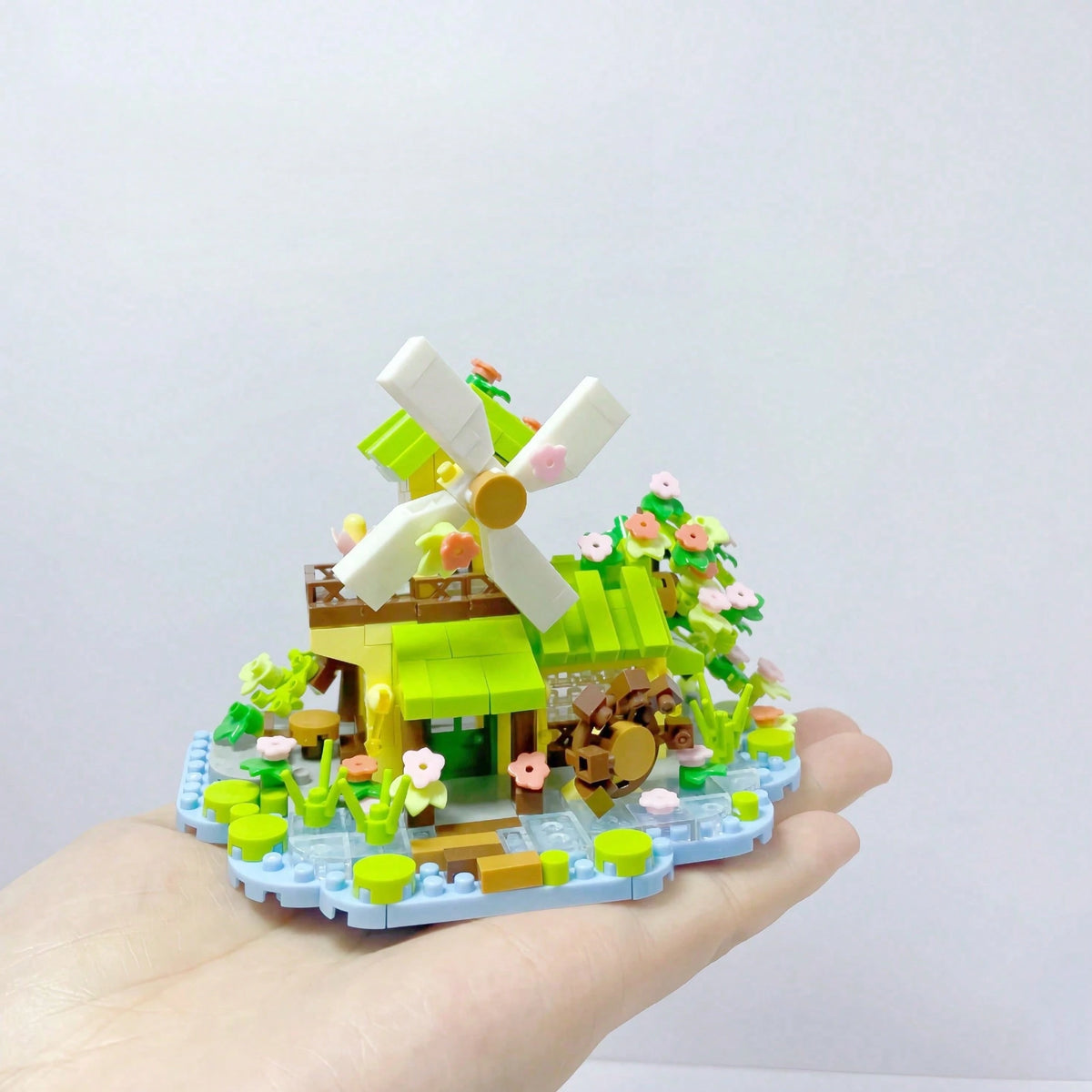 300+ Piece Adult Micro-Particle Building Blocks, Cute Miniature Tree House Home Decor, Multifunctional And Original Gift Idea, Realistic Assembled Tree House Decoration, Holiday Gift, Birthday Gift, C