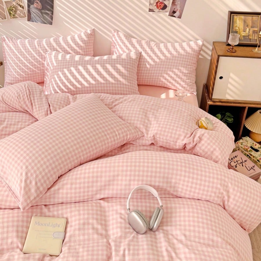 3pcs 100% Polyester European Minimalist Plaid Down Comforter Set, 2 Pillowcases + 1 Duvet Cover Set (No Bed Sheet), Soft And Comfortable, Suitable For All Seasons