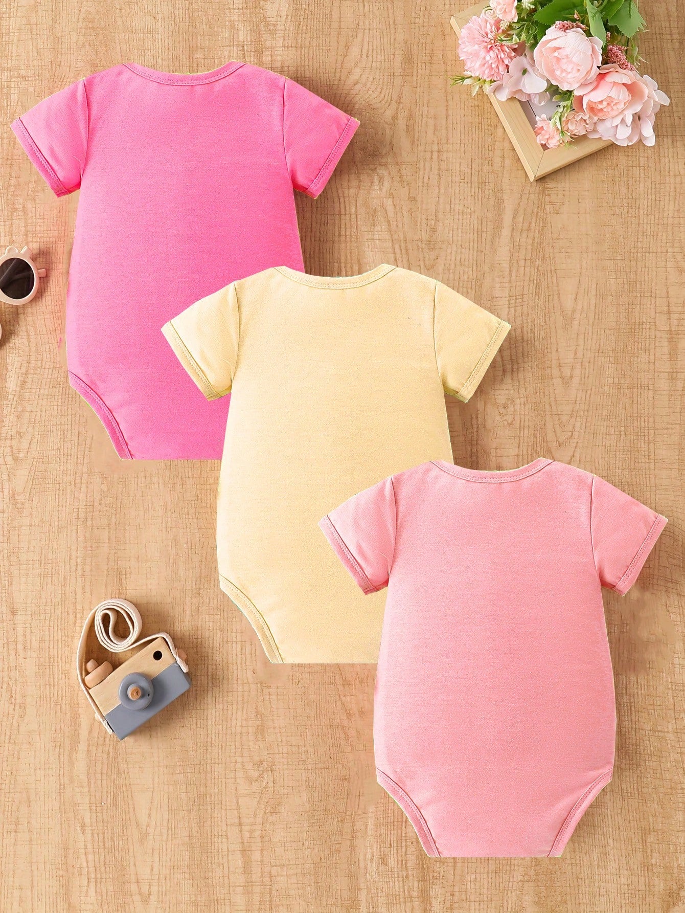 3pcs Baby Girls' Cute Cartoon Bowknot, Curly Hair & Triangle Print Short Sleeve Bodysuit
