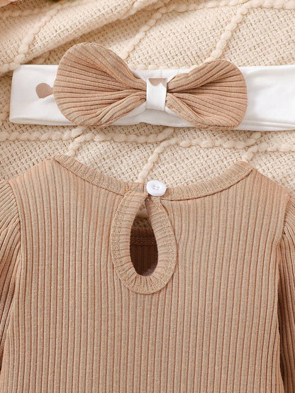 3pcs Newborn Baby Girls Autumn/Winter Cute Ribbed Puff Sleeve Bodysuit, Heart Pattern Bow Pants And Headband Set