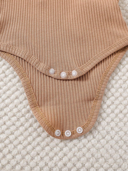 3pcs Newborn Baby Girls Autumn/Winter Cute Ribbed Puff Sleeve Bodysuit, Heart Pattern Bow Pants And Headband Set