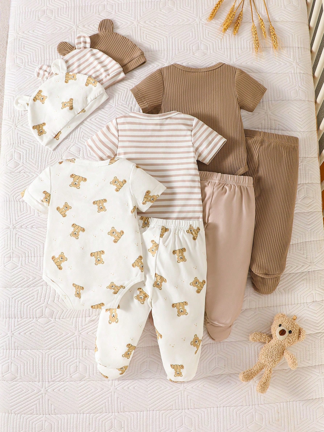 3pcs/Set Newborn Unisex White Cute Bear & Ribbed Pattern Cotton Outfit Short Sleeve Bodysuit Pants Hat Soft Autumn Family Matching Neutral Clothes