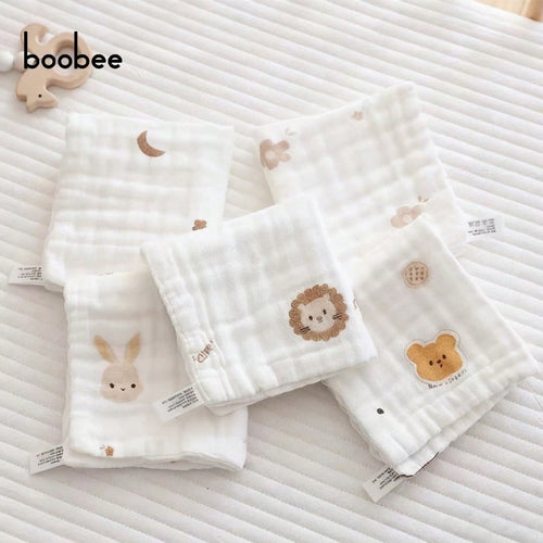 5pcs Baby Gauze Bibs, Breathable Gauze Fabric- Skin-Friendly And Non-Irritating, Soft And Delicate Touch, Fits Baby's Delicate Skin, Resistant To Fading After Multiple Washes, Multiple Simple Printed