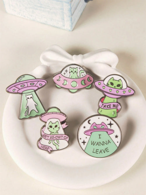 5pcs Cartoon Alien Cat Series Brooches, Funny Cat Spaceship Metal Badges For Clothes, Bags, Hats Decoration, Creative Gift