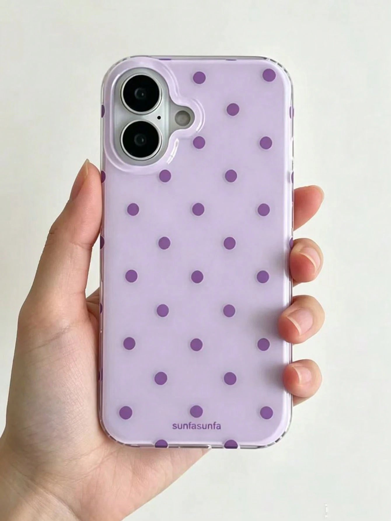A Fashionable Phone, Minimalist And Cute Design, Black And White Polka Pattern, Suitable 11 To 17 Series, Including Pro Versions.