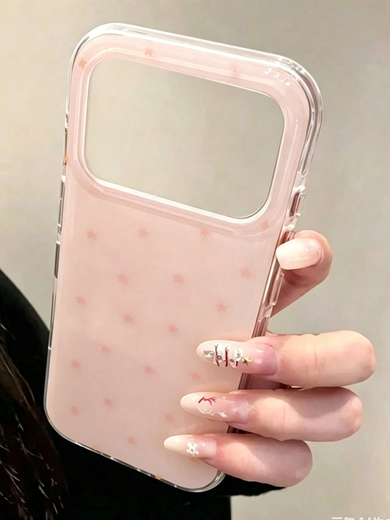 A Fashionable Phone, Minimalist And Cute Design, Black And White Polka Pattern, Suitable 11 To 17 Series, Including Pro Versions.