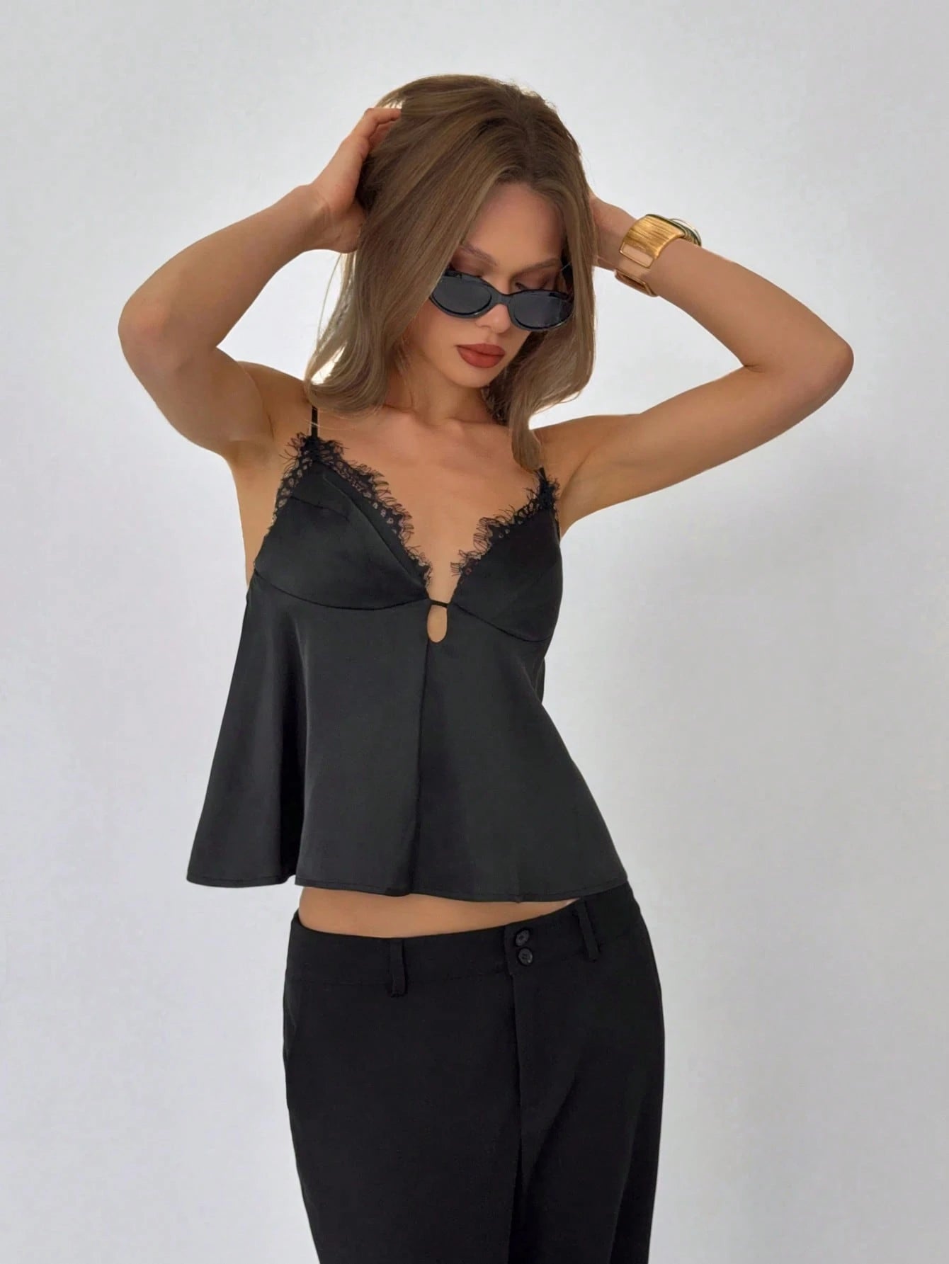 Aloruh Women's Solid Black Lace Trim Camisole, Spring/Summer,Summer Top Night Out Date Night Sexy