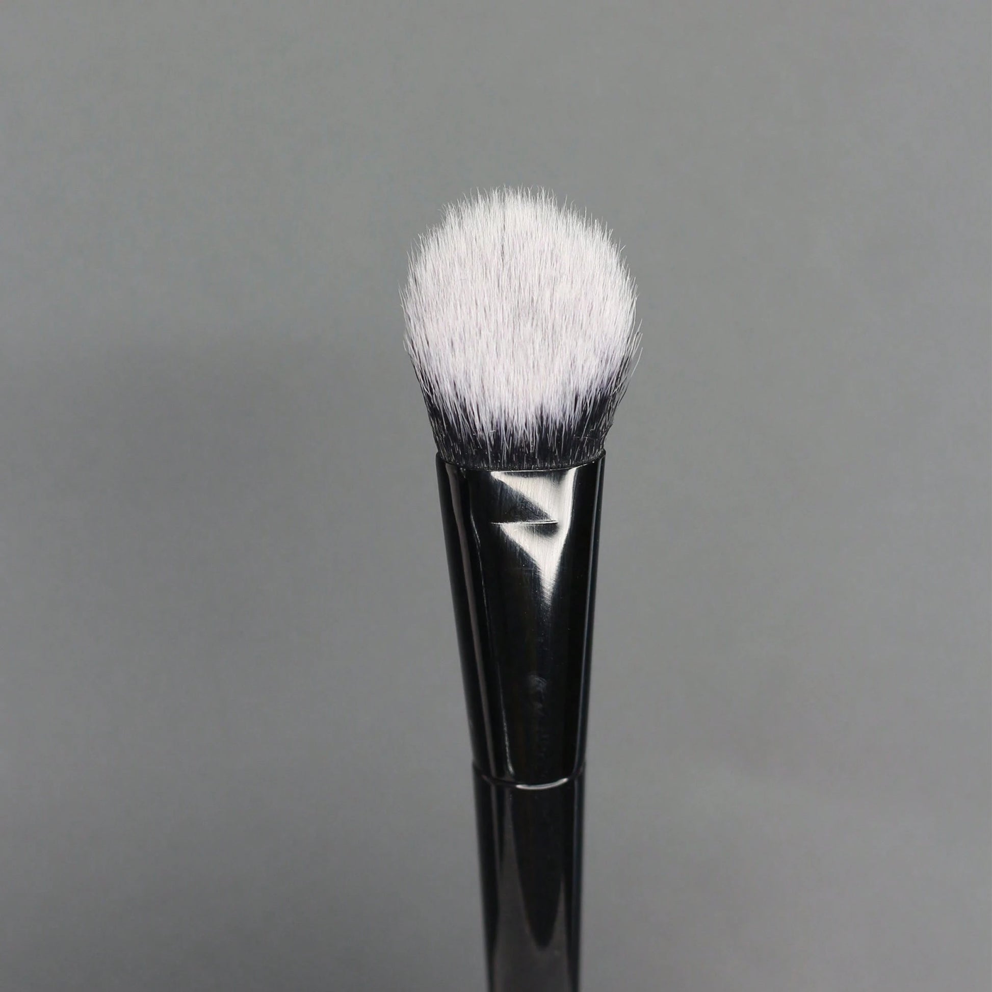 Angled Large Cut Crease Concealer Brush, Blush Brush/ Multiple Colors Available/ Brush Head Shape Fits Facial Contour, Angled Shape And Large Cut Crease Curve Make Operation More Efficient/ Precise