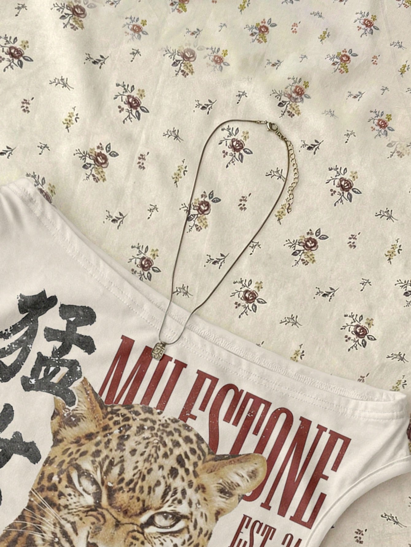 Attitoon Casual Retro Punk Y2K Versatile Party Gathering Chinese Character Leopard Print Pattern Top, Music Festival, Gothic, Summer, Women's Tight Asymmetric Ruched Cropped Top