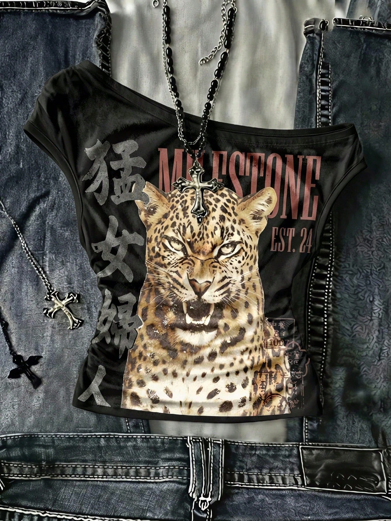 Attitoon Casual Retro Punk Y2K Versatile Party Gathering Chinese Character Leopard Print Pattern Top, Music Festival, Gothic, Summer, Women's Tight Asymmetric Ruched Cropped Top