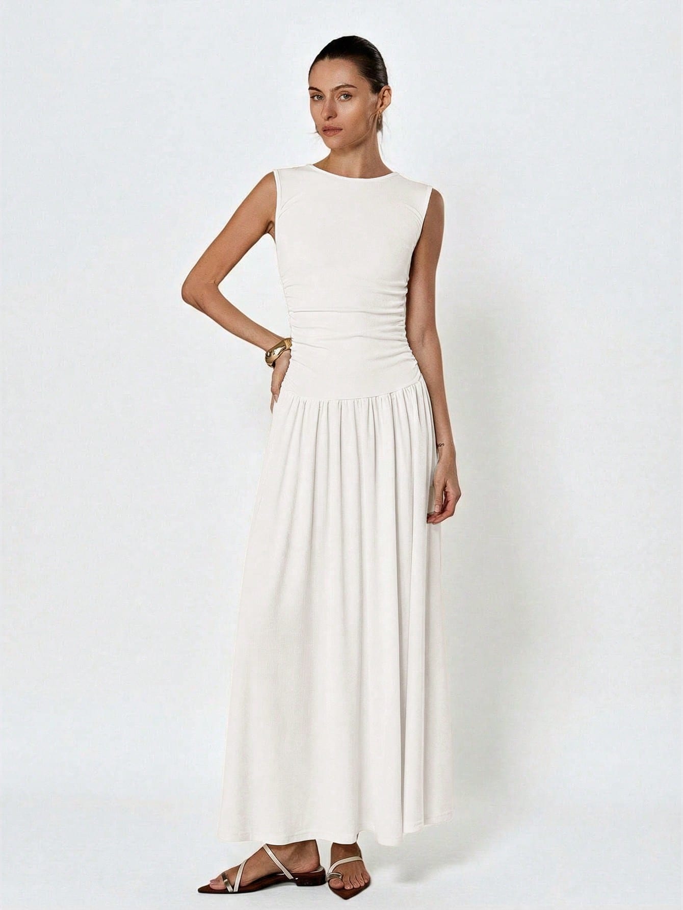 Aveloria Modichic White Minimalist Elegant Pleated Round Neck Sleeveless Dress