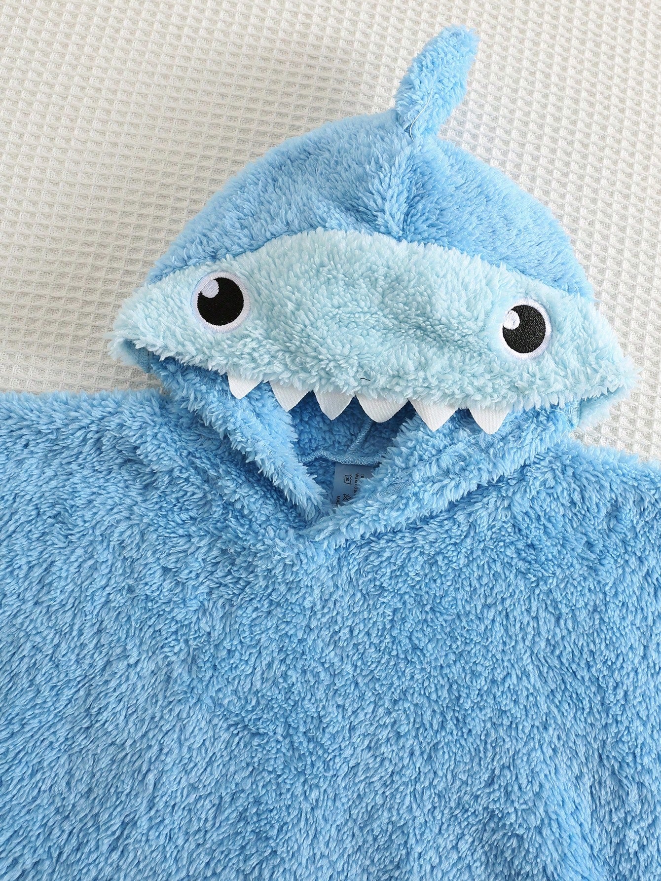Baby Boy 3D Shark Shaped Plush Absorbent Bathrobe Suitable For Daily Bathing, Beach Swimming, Vacation And Beach