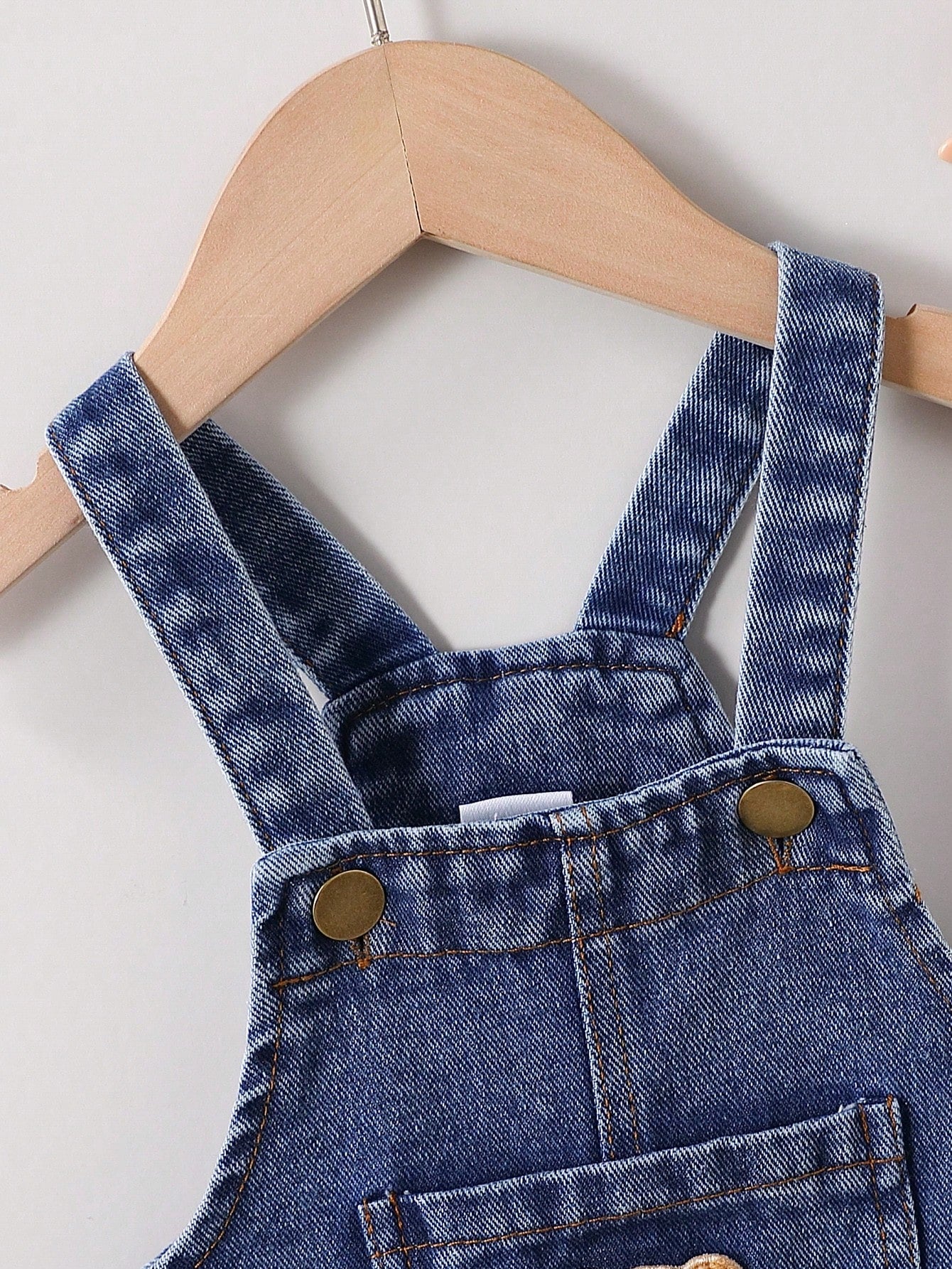Baby Boy Casual Solid Color Denim Bib Overalls With Pockets, Boys' Comfortable Denim Cargo Pants With Bear Patch, Ideal For Outdoor Activities
